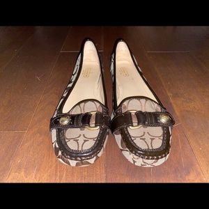 Coach flats